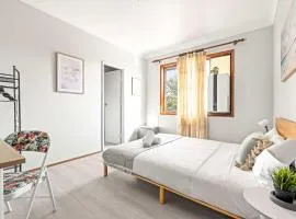 Live in Comfort - Ensuite Double Room in the Heart of Belmore