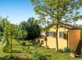 Cozy Apt inTypical Hayloft with Garden - Happy Rentals