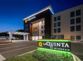 La Quinta by Wyndham Chelsea Birmingham