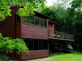 Four Season Retreat in Heart of the Catskills, Hotel in Fleischmanns