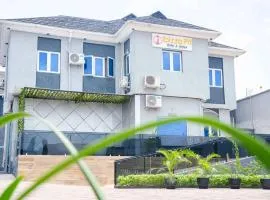 Ibizza Pit Hotel and Suites