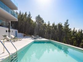 Villa Alta Mare - Apartments With Pool, hotel din Lokva Rogoznica