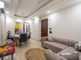 Divine India Service Apartment 3Bhk,J-267
