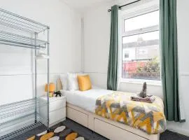 Convenient 4 Bedroom Home in Central Grimsby