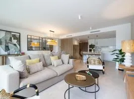 Luxury House Chaparral Golf E12 by AORA STAY