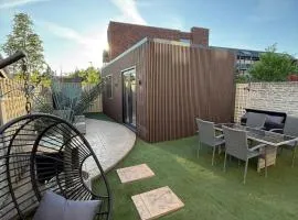 Brand New Studio Flat 36