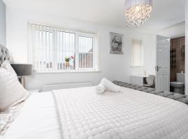 Charming 3 Bedroom Home with Garden near Doncaster, ξενοδοχείο στο Ντονκάστερ
