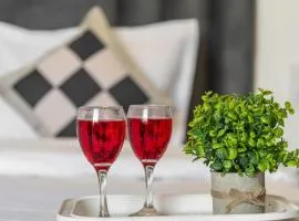 THE BLUE BERRY BY HiLL CREST I 2BHK APARTMENTS I AC I ROOF TOP MODERN CAFE I