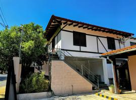 Un refugio rústico con alma y estilo propio, khách sạn ở Asuncion