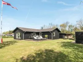3 Bedroom Cozy Home In Vinderup