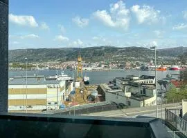 2 Bedroom Cozy Apartment In Laksevåg