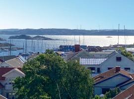 2 Bedroom Nice Home In Kungshamn, hotel de lujo en Kungshamn