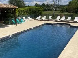Ensemble 7 gîtes avec Piscines 50 couchages, Les Naudines Cottages