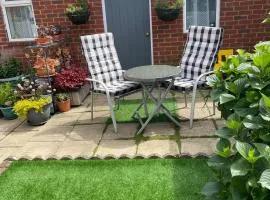 Cozy, modern, 1-bed apartment, free parking, 25 min Heathrow