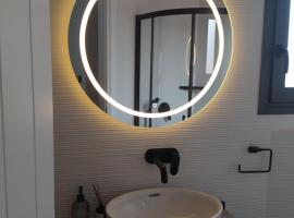 MONOPATI Apartments, hotell sihtkohas Mouzákion