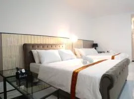HyzEN StUdio, Executive Suite Room