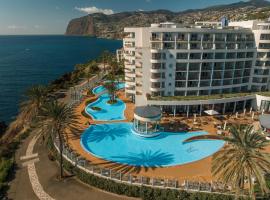 Pestana Grand Ocean Resort Hotel, rezort ve Funchalu