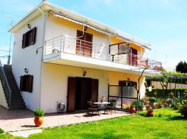Dimitra Rooms, hotel in Lefkada Town