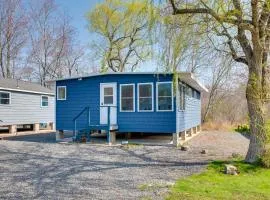 Near Beach and Downtown York Cottage with Yard!