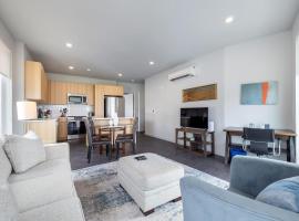 Luxury Private Apt with Pool, hotel v destinaci White Plains