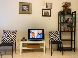 Holiday home in Kapparis, hotel v destinaci Paralimni