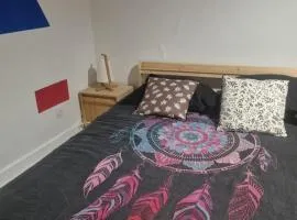 Chambre au 1er étage avec communs