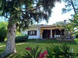 VILLA Amena WI-FI AC Giardino privato, hotel in SantʼAntonio