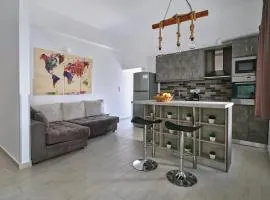 Colors In Naousa - House for 6 people IN the city of Naousa Paros