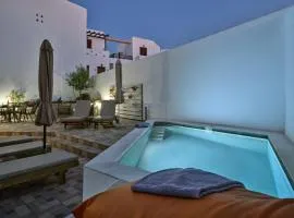 Colors In Naousa - House for 6 people IN the city of Naousa Paros