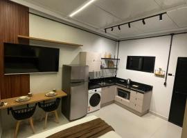 Studio Loft 08 novo e aconchegante, Gaspar centro, 15 minutos de Blumenau, hotel v destinaci Gaspar