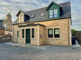 Holly Tree Cottage, hotel in Dornoch