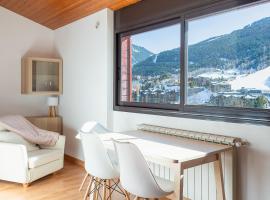 Junto a Rutas de Senderismo D&uacute;plex con Vistas I AndBnB, Unterkunft zur Selbstverpflegung in El Tarter