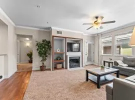 New Upscale 1BR Stay with Mini Golf Sauna & Heated Pool