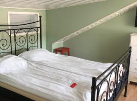 Rum mitt stan, hotel v destinaci Grebbestad