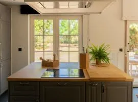 Maison de L'Histoire - Fleur de Pivoine