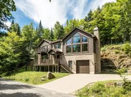 Chalet Manitonga Ensuites Only Hot tub & Indoor Sauna