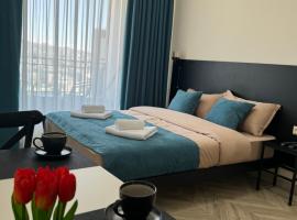 BROTHERS APARTMENTS WITH TERRACe IN OLD TBILISI, acomoda&ccedil;&atilde;o com cozinha em Tbilisi