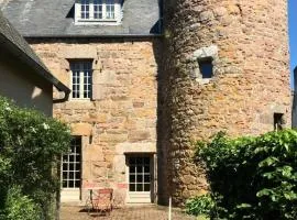 Résidence D02-tregastel - Vacances près de la mer dans une maison médiévale MAE-4284