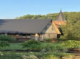 Large, atmospheric cottage in the countryside