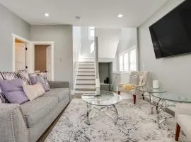 Pet-Friendly Minneapolis Home about 6 Mi to Dtwn!