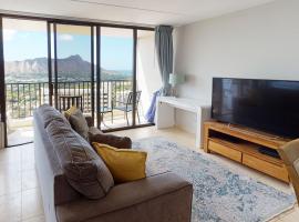 Oceanview Luxury on the 32nd Floor - Full Kitchen, Walk to Waikiki Beach, and Free Parking (13209), hotell Honolulus