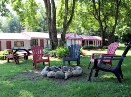 Luzerne Court Motel