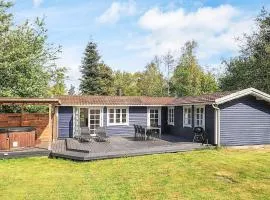 6 person holiday home in Gedser