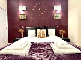 2 Bedroom Apartment in Central London South Kensington by Wild London