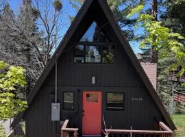 Perfect Fall Romantic Getaway! 60's Time Capsule
