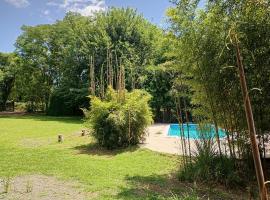 Caba&ntilde;a Encantada, villa en Vaqueros