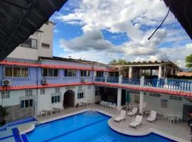 Hotel Piscina Melgar