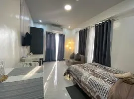 Bree Cozy Condo Stay by Victoria sports tower 2
