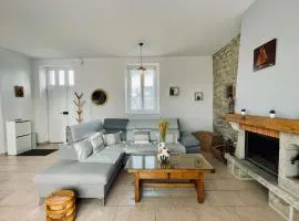 Maison 3 étoiles rénovée 2025, terrasse, accueil animaux, bord de mer - FR-1-542-71