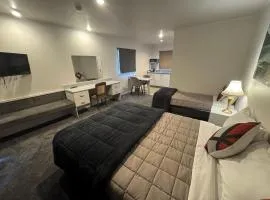 Settlers Motor Lodge
